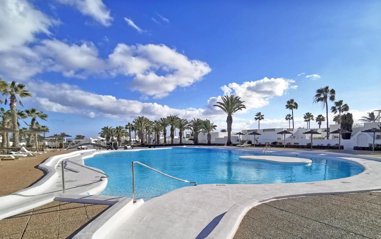 Calypso, Apartamento Completo Con Vistas Al Mar Y A La Piscina En Costa Teguise Luaran gambar