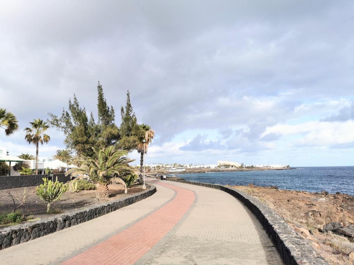 Calypso, Apartamento Completo Con Vistas Al Mar Y A La Piscina En Costa Teguise Luaran gambar