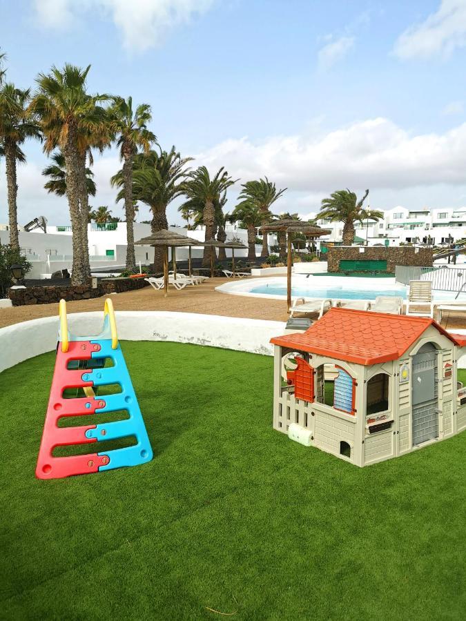 Calypso, Apartamento Completo Con Vistas Al Mar Y A La Piscina En Costa Teguise Luaran gambar